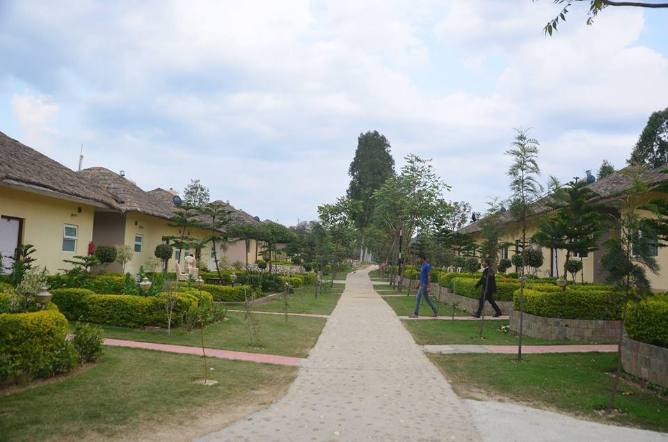 Kangs Nirvana Resorts And Spa Mahalpur ภายนอก รูปภาพ