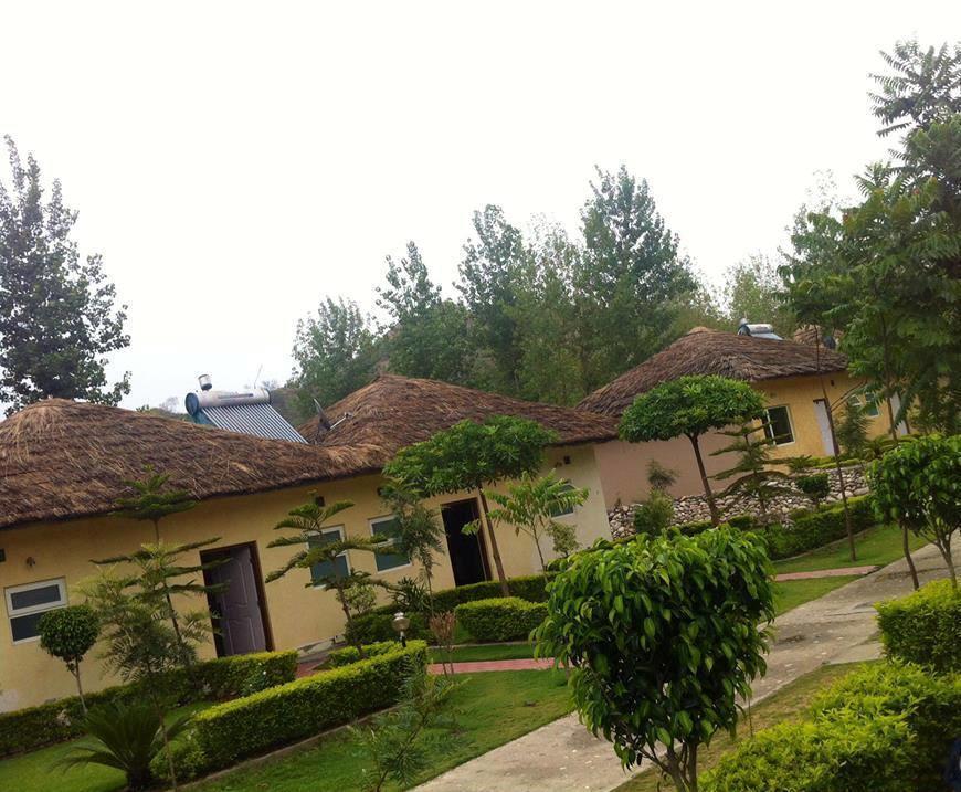 Kangs Nirvana Resorts And Spa Mahalpur ภายนอก รูปภาพ
